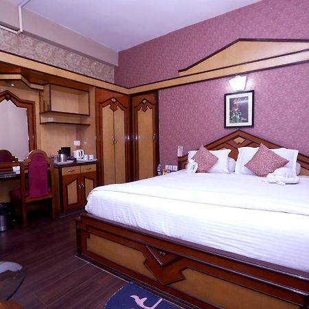 Hotel Radhika Regency Rourkela Buitenkant foto