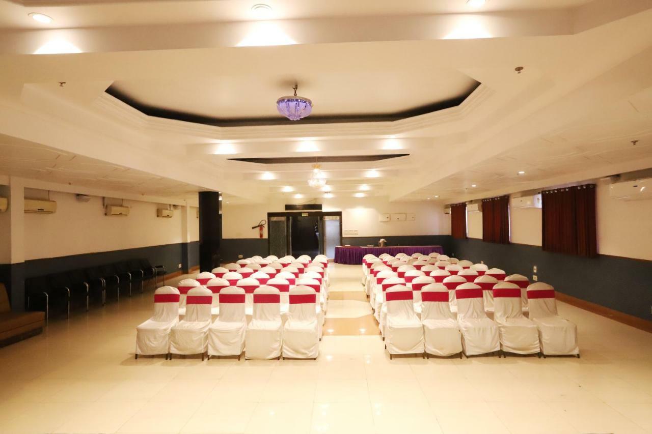 Hotel Radhika Regency Rourkela Buitenkant foto