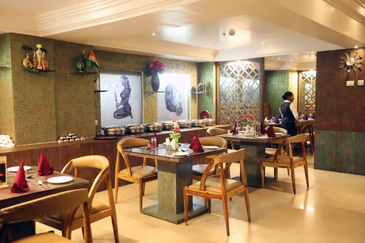 Hotel Radhika Regency Rourkela Buitenkant foto