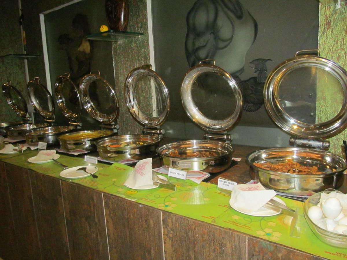 Hotel Radhika Regency Rourkela Buitenkant foto